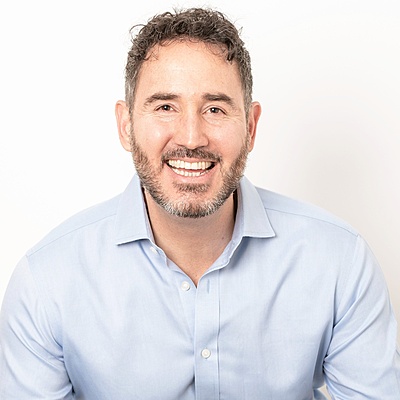 Headshot of Eliot Mannoia