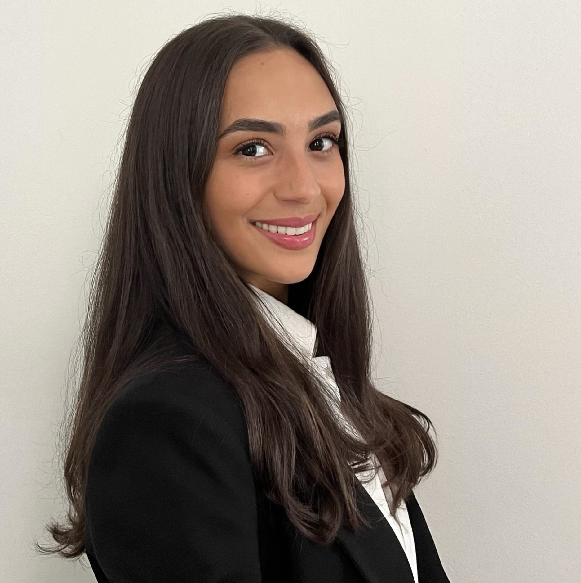 Headshot of Vienna Prieto